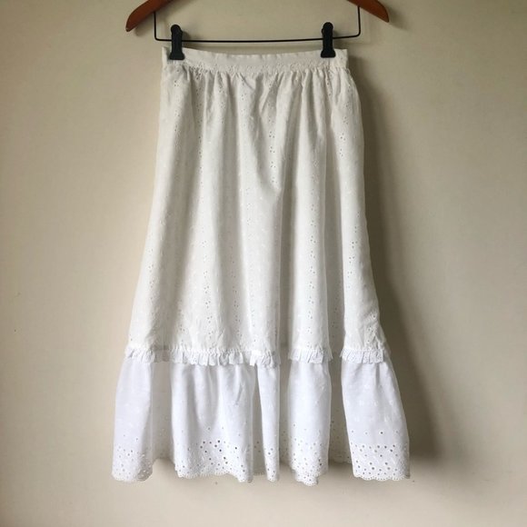 Vintage Cottagecore White Eyelet embroidered Skirt - Picture 1 of 9